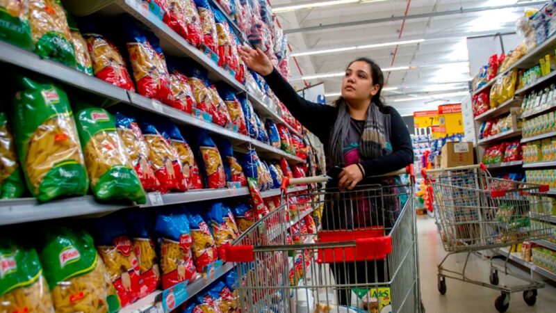 Oficina Municipal de Defensa al Consumidor ayuda a compra mejor y cuidar el dinero