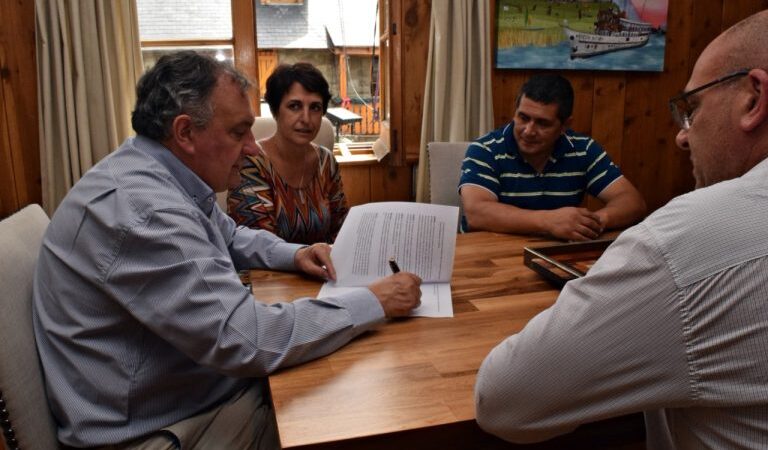 Importante convenio entre Municipio y Mi Bus mejora el servicio de traslado a personas con discapacidad