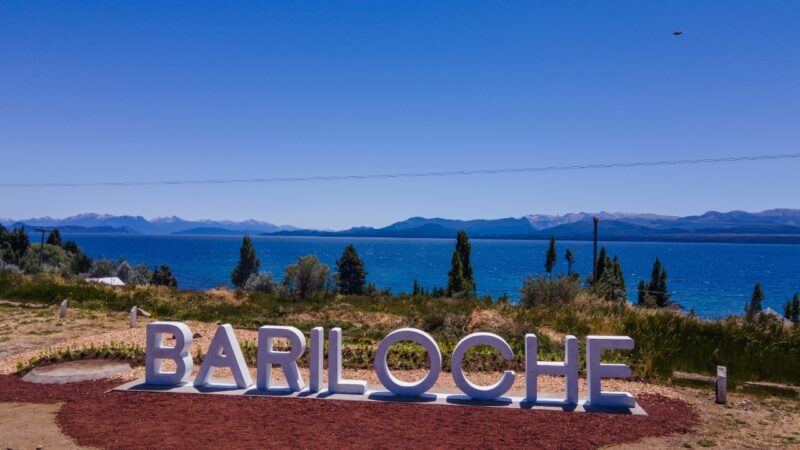Quedaron inauguradas las nuevas letras de Bariloche
