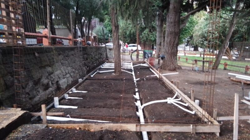 Comenzó la construcción de los sanitarios públicos en el Centro Cívico