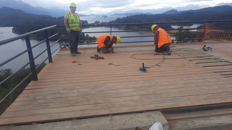 Municipio repara los miradores de Punto Panorámico y de Bahía López