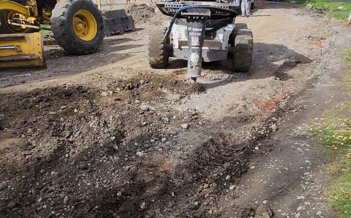 Hormigonan el último tramo de calle Saavedra